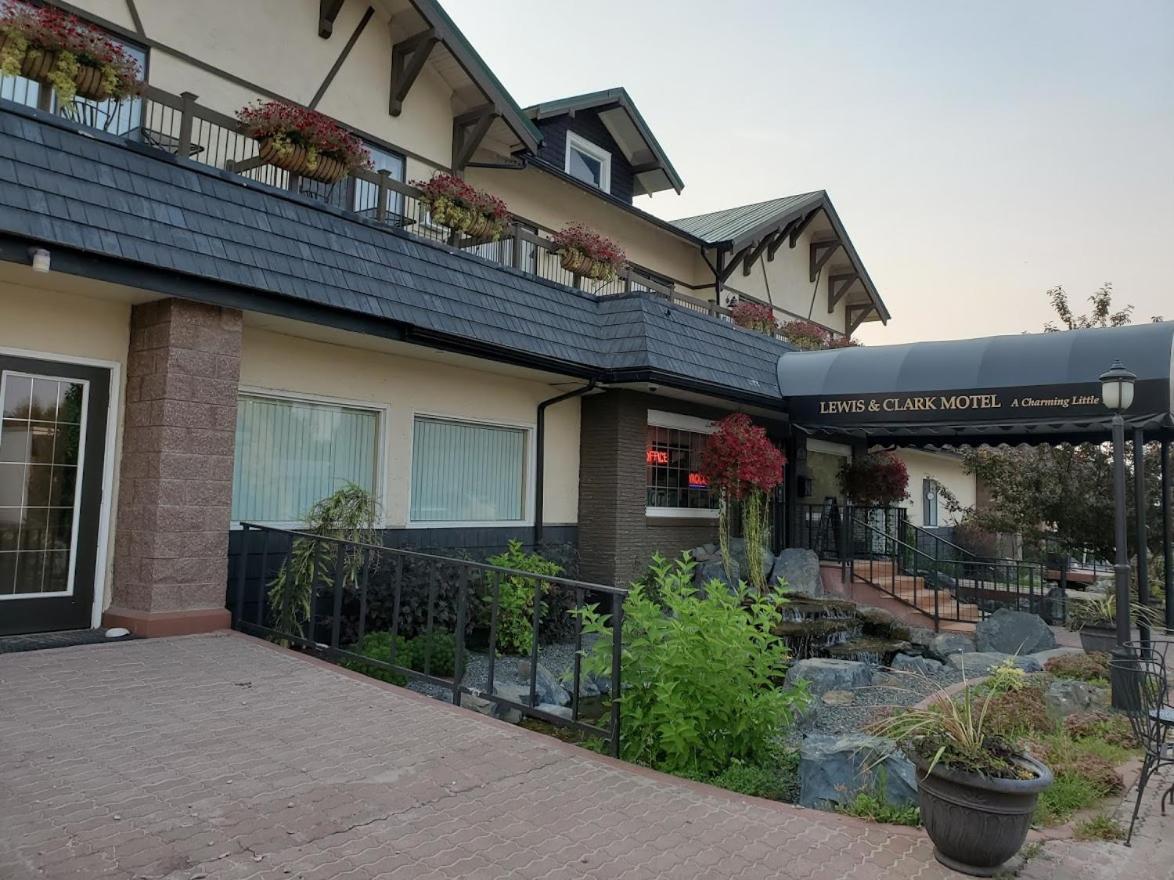 Lewis & Clark Motel