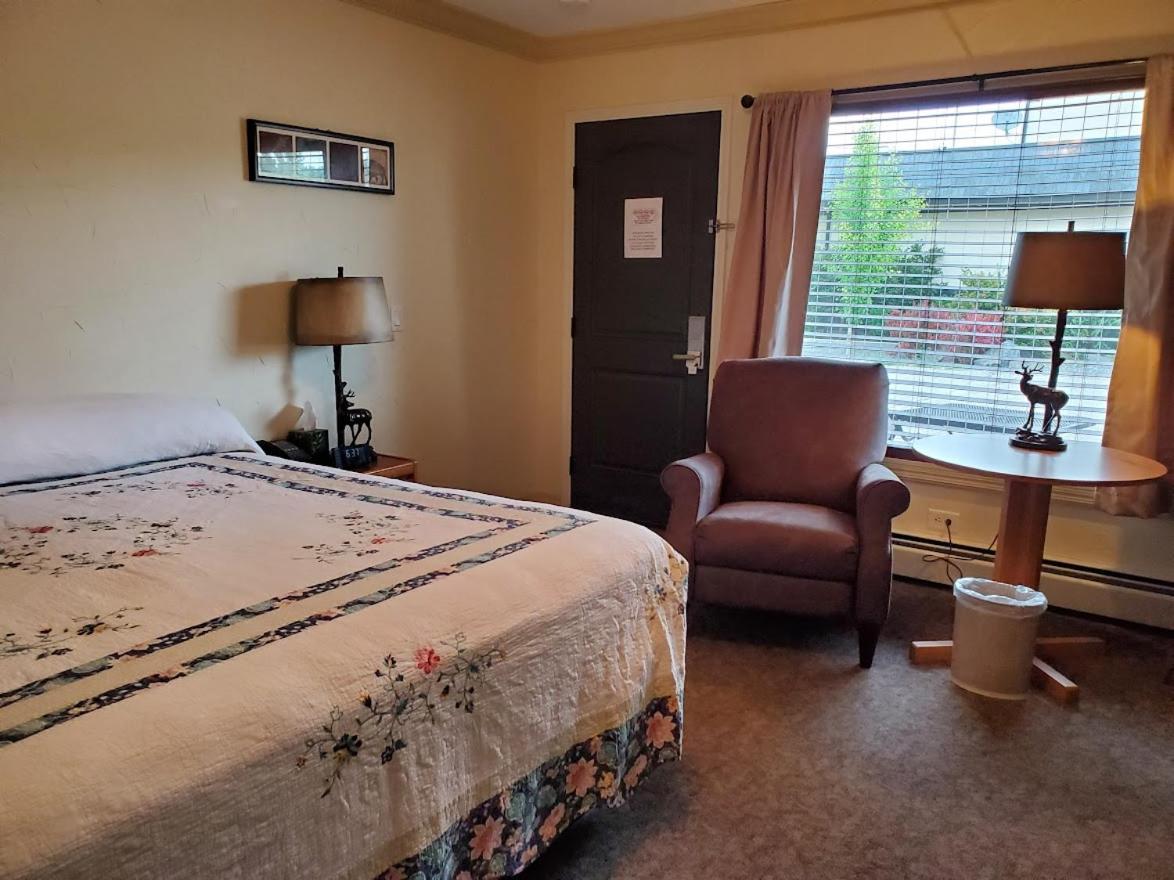 Lewis & Clark Motel Three Forks
